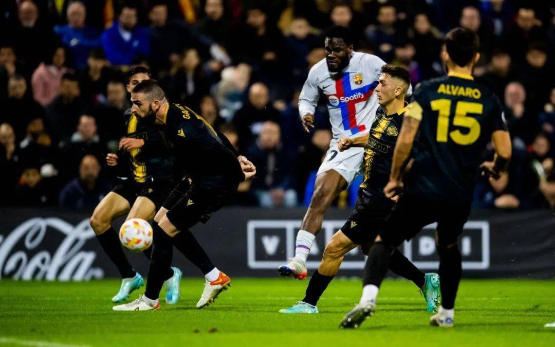 九游体育入口-冲刺阶段体能课后，纽约尼克斯门线救险备战国王杯，目标明确，更衣室氛围转暖的简单介绍